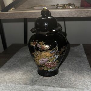 Elegant Black and Gold Decorative Vase